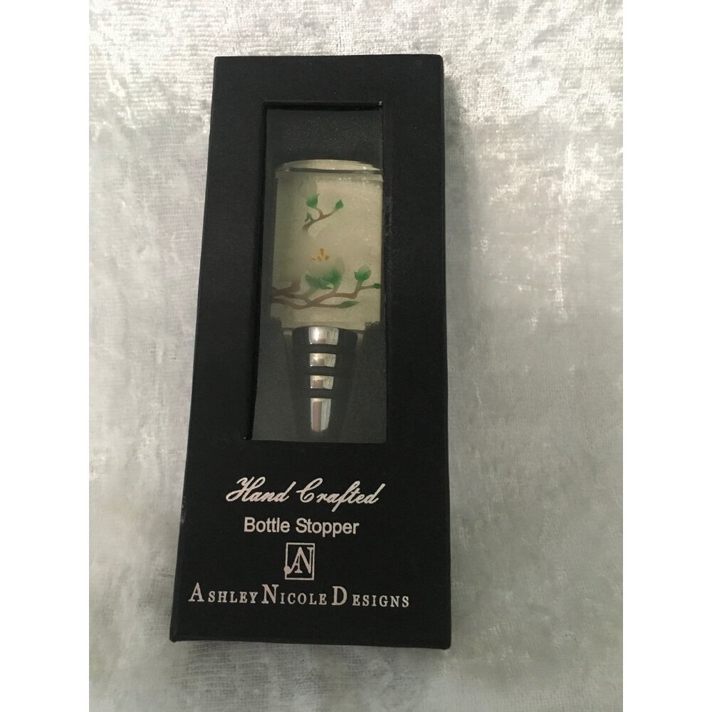 Ashley Nicole Designs Hand Crafted Bottle / Wine Stopper With‎ Floral Design